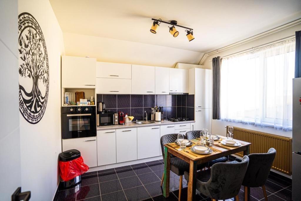 N & G Apartments Rîşnov Екстериор снимка